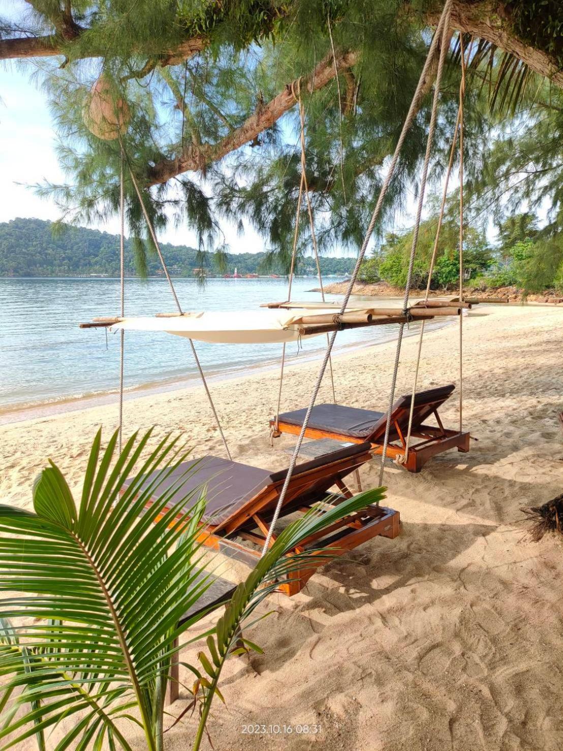 The Beach Cafe Koh Chang Exterior photo